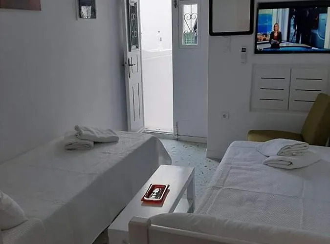 To Rent 2 *
